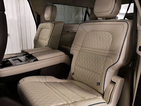 Used 2023 Lincoln Navigator L Black Label AWD/4WD image 27