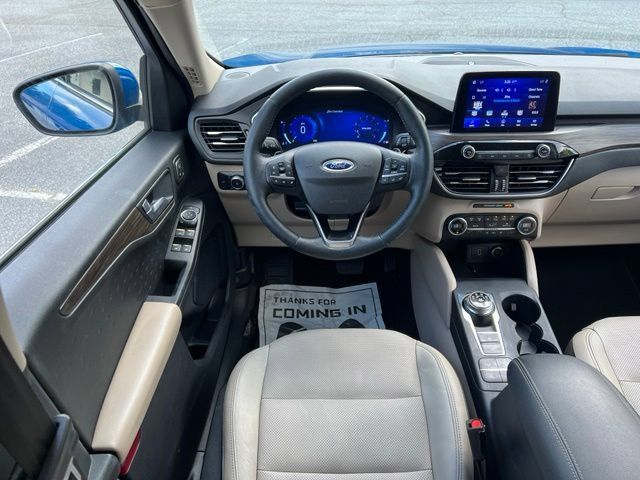 Used 2020 Ford Escape Titanium AWD/4WD image 29
