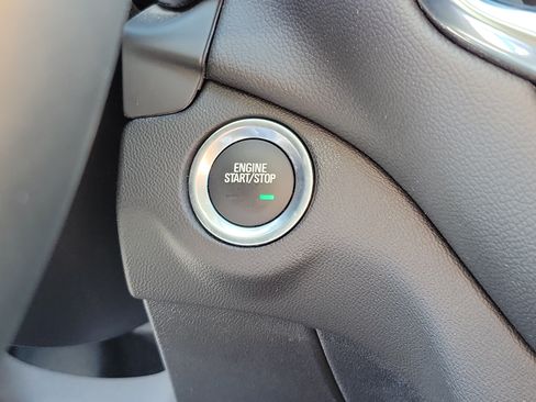 Used 2024 Chevrolet Equinox LT FWD image 25