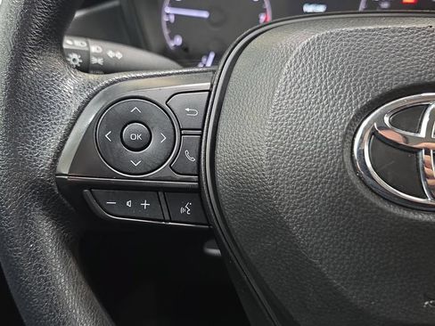 Used 2025 Toyota Corolla LE FWD image 16