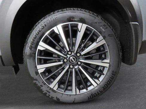 New 2026 Nissan Pathfinder Platinum w/ Cargo Package AWD/4WD image 10