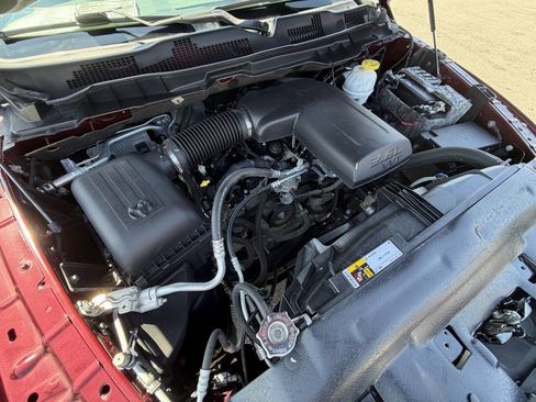 Used 2019 RAM 1500 Express image 10