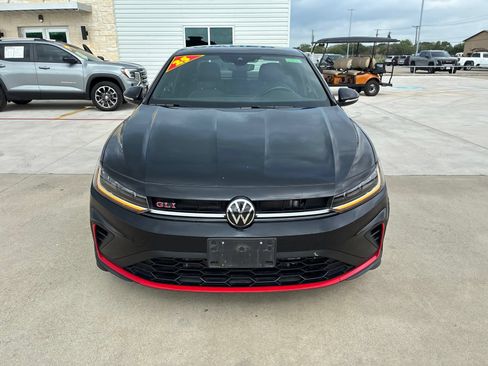 Used 2025 Volkswagen Jetta GLI Autobahn FWD image 8
