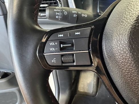 Used 2023 Honda Pilot Elite image 17