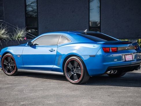 Used 2013 Chevrolet Camaro SS w/ Hot Wheels Special Edition image 55