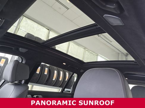 Used 2020 BMW X7 M50i image 14