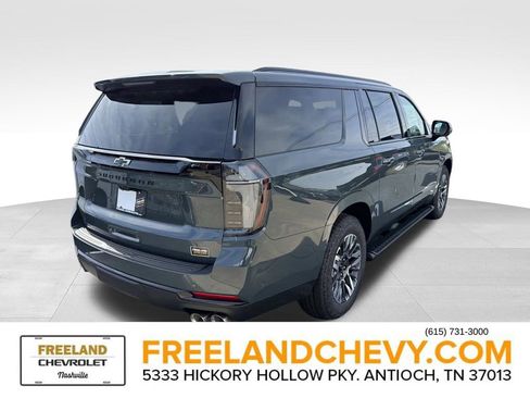 New 2026 Chevrolet Suburban Z71 w/ Z71 Off-Road Package AWD/4WD image 2
