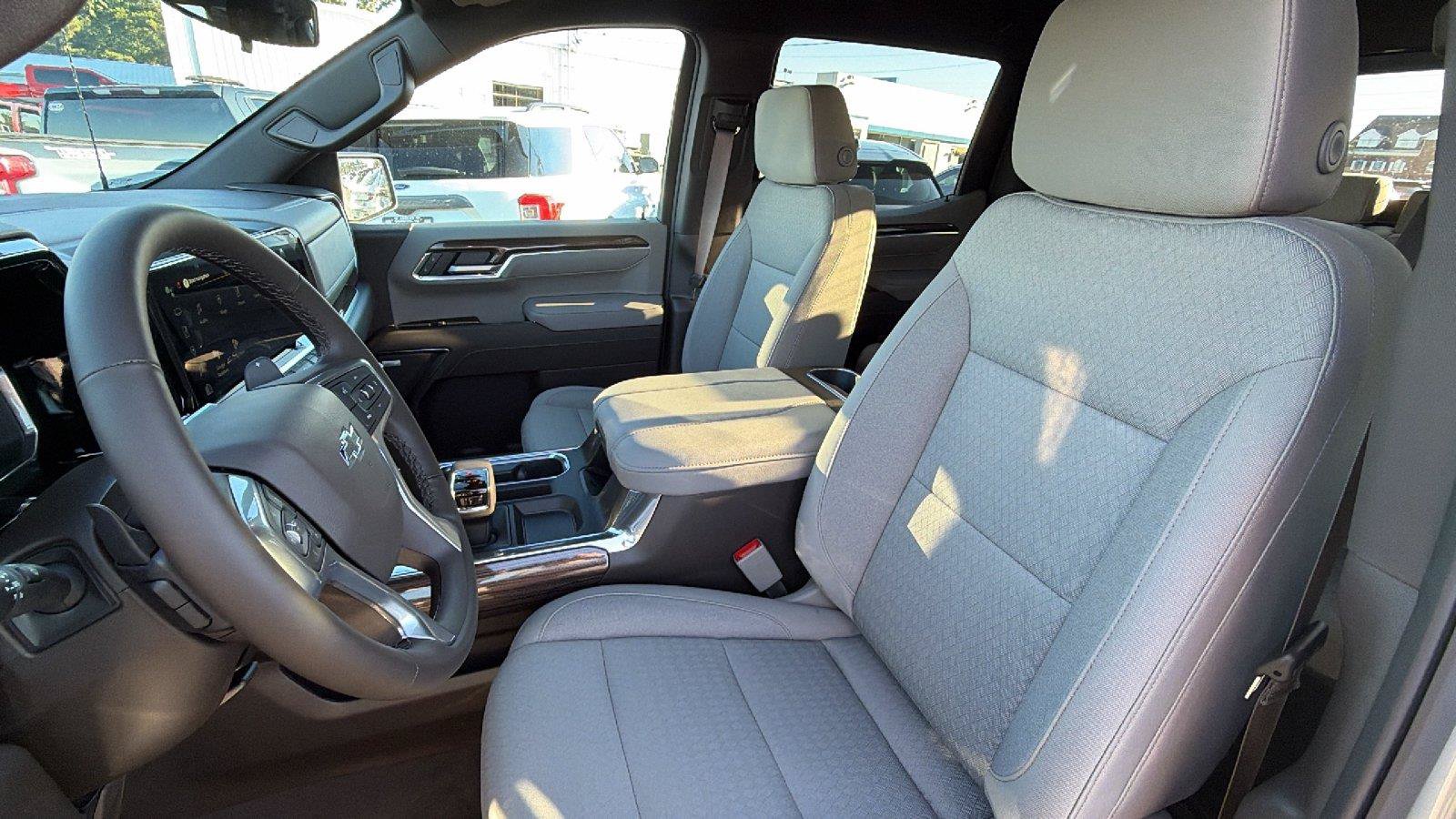 New 2026 Chevrolet Silverado 1500 RST w/ Convenience Package II AWD/4WD image 4
