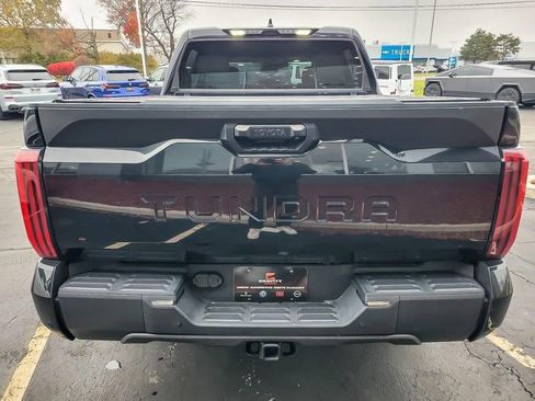Used 2023 Toyota Tundra SR5 w/ SR5 Convenience Package AWD/4WD image 5