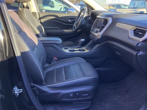 Used 2019 GMC Acadia Denali w/ Technology Package image 8