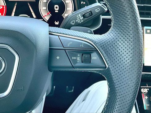 Used 2022 Audi SQ7 Premium Plus image 24