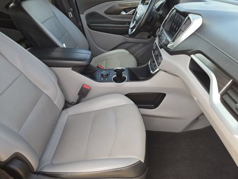 Used 2023 GMC Terrain SLT AWD/4WD image 9