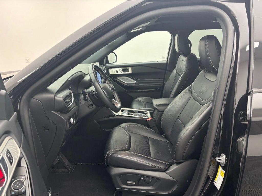 Used 2023 Ford Explorer ST w/ Equipment Group 401A AWD/4WD image 23