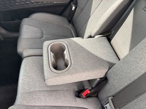 Used 2019 Hyundai Santa Fe SEL FWD image 33