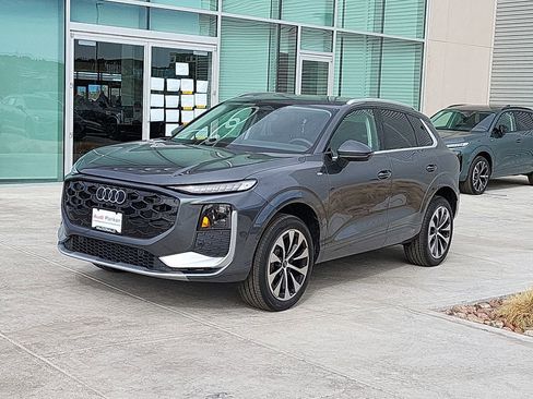 New 2026 Audi Q3 quattro 2.0T image 4