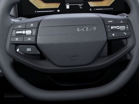 New 2026 Kia K4 FWD image 22