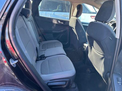 Used 2020 Ford Escape SE image 22