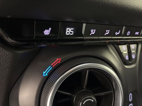 Used 2024 Chevrolet Blazer LT image 41