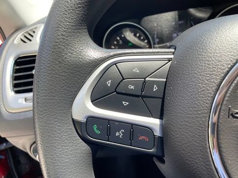 Used 2018 Jeep Compass Sport AWD/4WD image 29