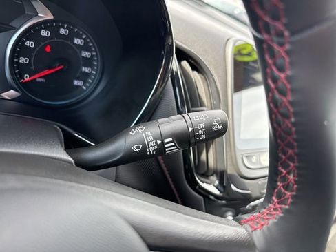 Used 2023 Chevrolet Equinox RS image 26