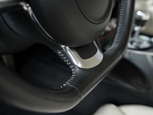 Used 2010 Audi R8 V10 image 39