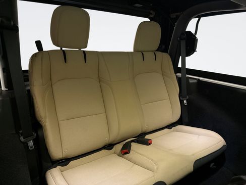 Used 2020 Jeep Wrangler Sport image 16