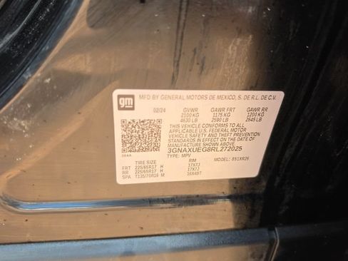 Used 2024 Chevrolet Equinox LT AWD/4WD image 18