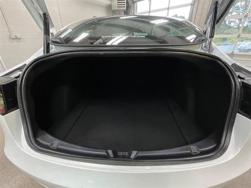 Used 2022 Tesla Model 3 Long Range AWD/4WD image 20