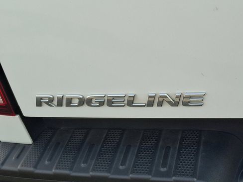 Used 2021 Honda Ridgeline Black Edition image 32