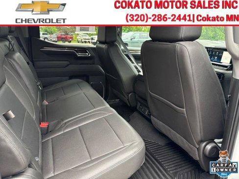 Used 2024 Chevrolet Silverado 1500 LT w/ Leather Package AWD/4WD image 12