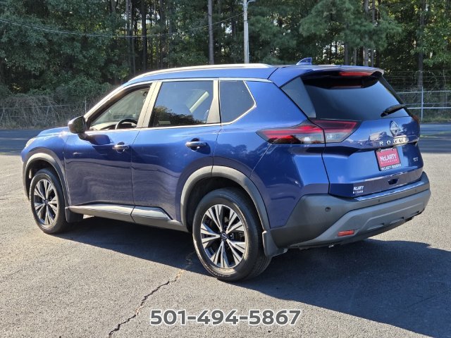 Used 2023 Nissan Rogue SV w/ SV Premium B Package FWD image 3