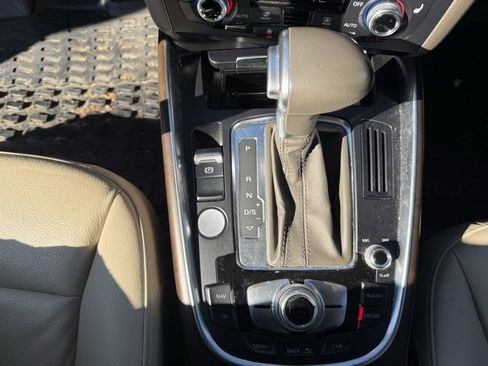 Used 2016 Audi Q5 2.0T Premium Plus w/ Technology Package image 18