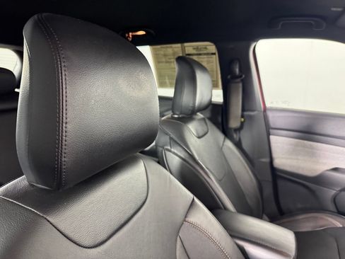 Used 2023 Jeep Compass Latitude AWD/4WD image 34