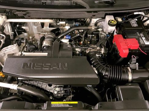 Used 2024 Nissan Rogue S AWD/4WD image 10