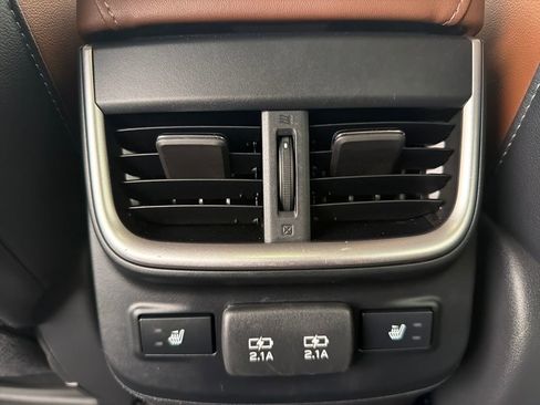 Used 2022 Subaru Outback Touring AWD/4WD image 23