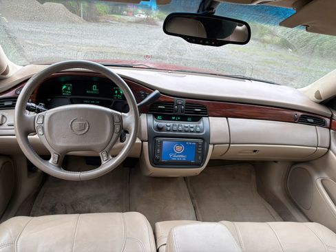 Used 2005 Cadillac De Ville FWD image 19