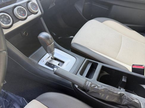 Used 2017 Subaru Crosstrek 2.0i Premium image 13