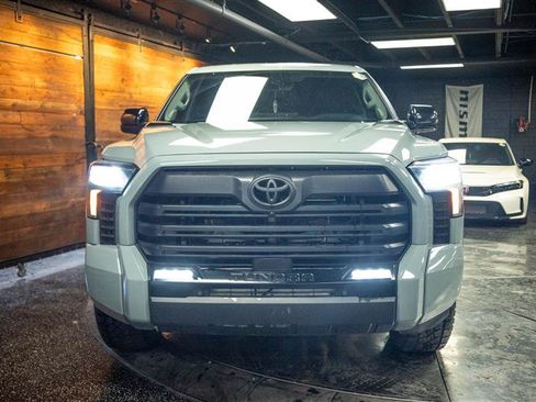Used 2024 Toyota Tundra Limited AWD/4WD image 4