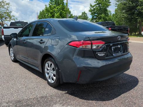 Used 2026 Toyota Corolla LE FWD image 4