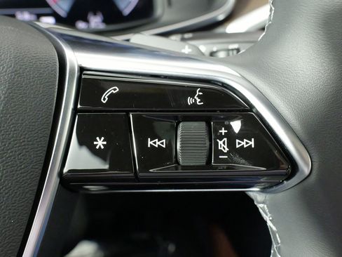 Used 2025 Audi A6 2.0T Premium image 46