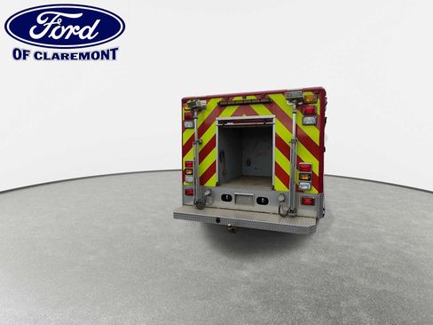 Used 2003 Ford F550 4x4 Regular Cab Super Duty image 8