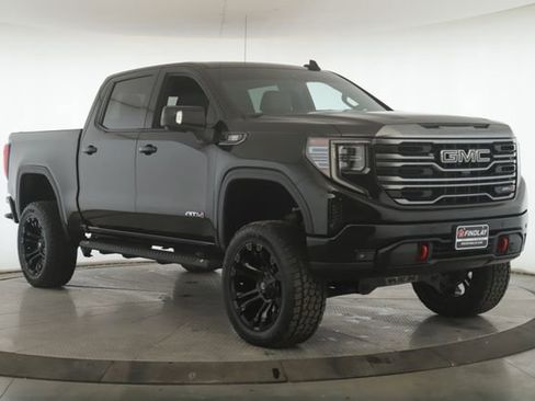 Used 2024 GMC Sierra 1500 AT4 w/ Technology Package image 2