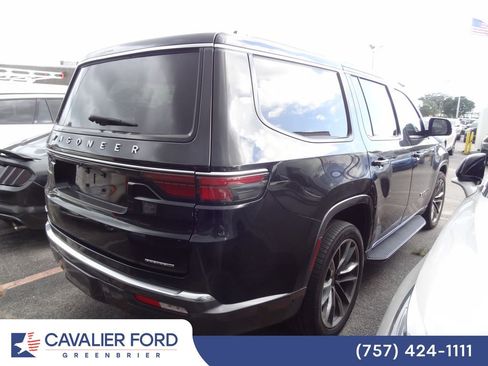 Used 2022 Jeep Wagoneer Series II w/ Convenience Group I AWD/4WD image 5
