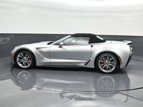 Used 2017 Chevrolet Corvette Z06 image 2