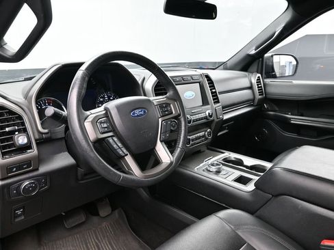 Used 2020 Ford Expedition XLT w/ Equipment Group 202A image 11