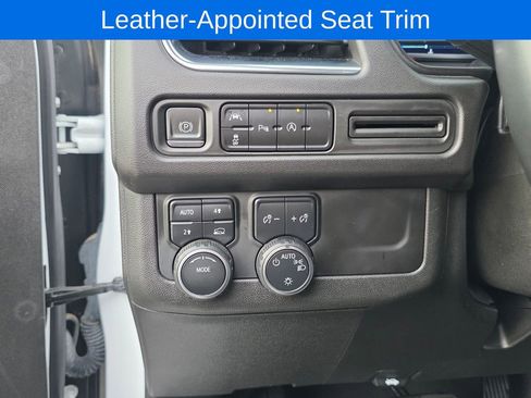 Used 2023 Chevrolet Tahoe LT AWD/4WD image 16