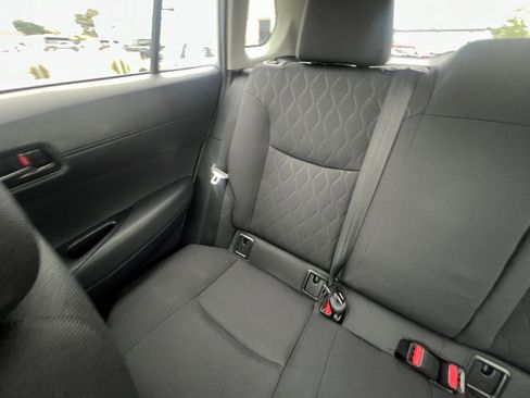 Used 2025 Toyota Corolla Cross LE image 39