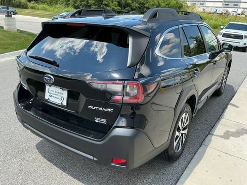 Certified 2025 Subaru Outback Premium AWD/4WD image 8