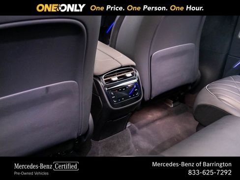 Used 2023 Mercedes-Benz EQS 580 4MATIC SUV w/ Exclusive Trim Package image 20