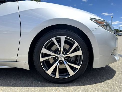 Used 2016 Nissan Maxima Platinum FWD image 10